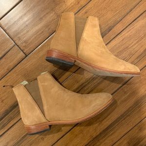 Nisolo Classic Chelsea Boot - Sand - Sz 8